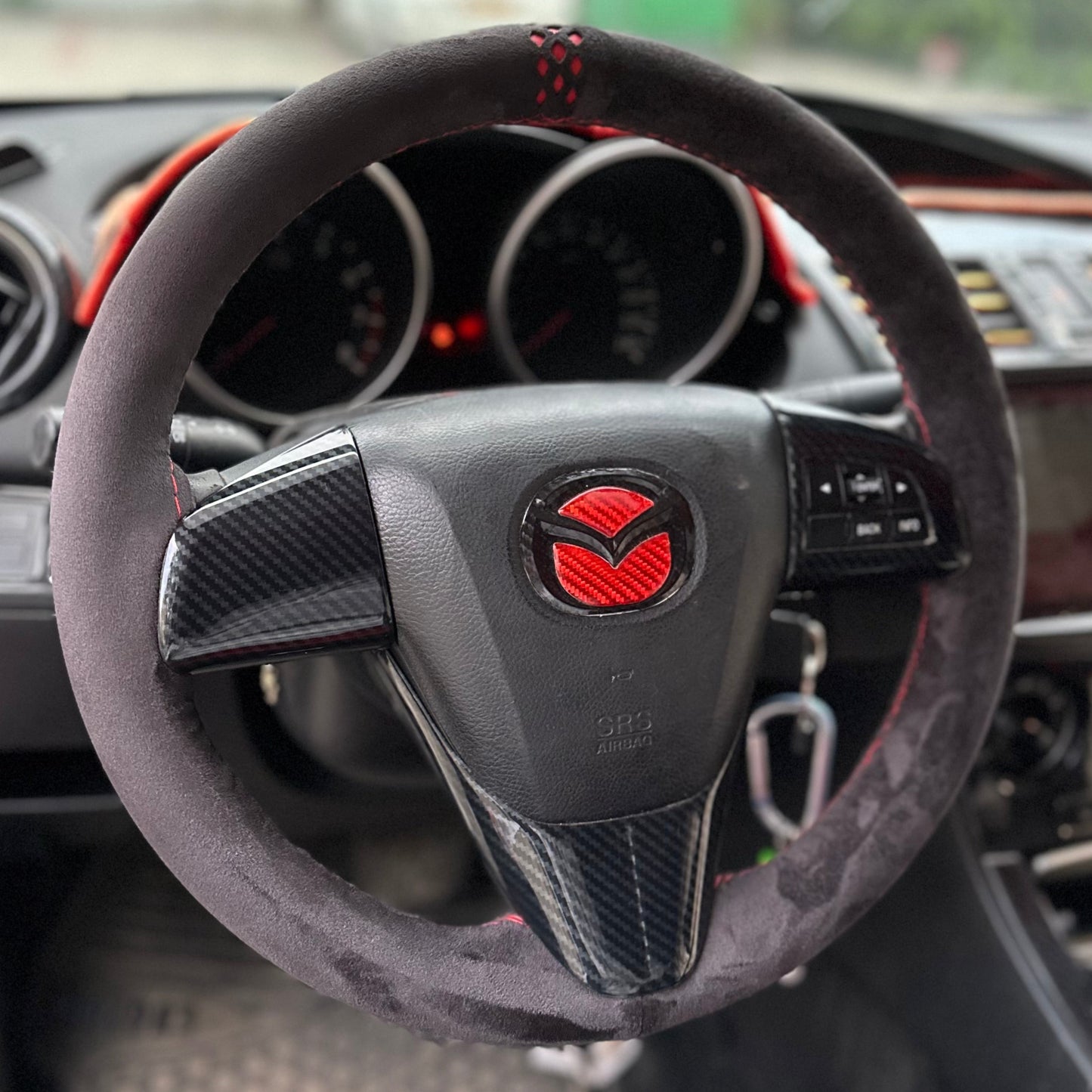 Alcantara Diamonds