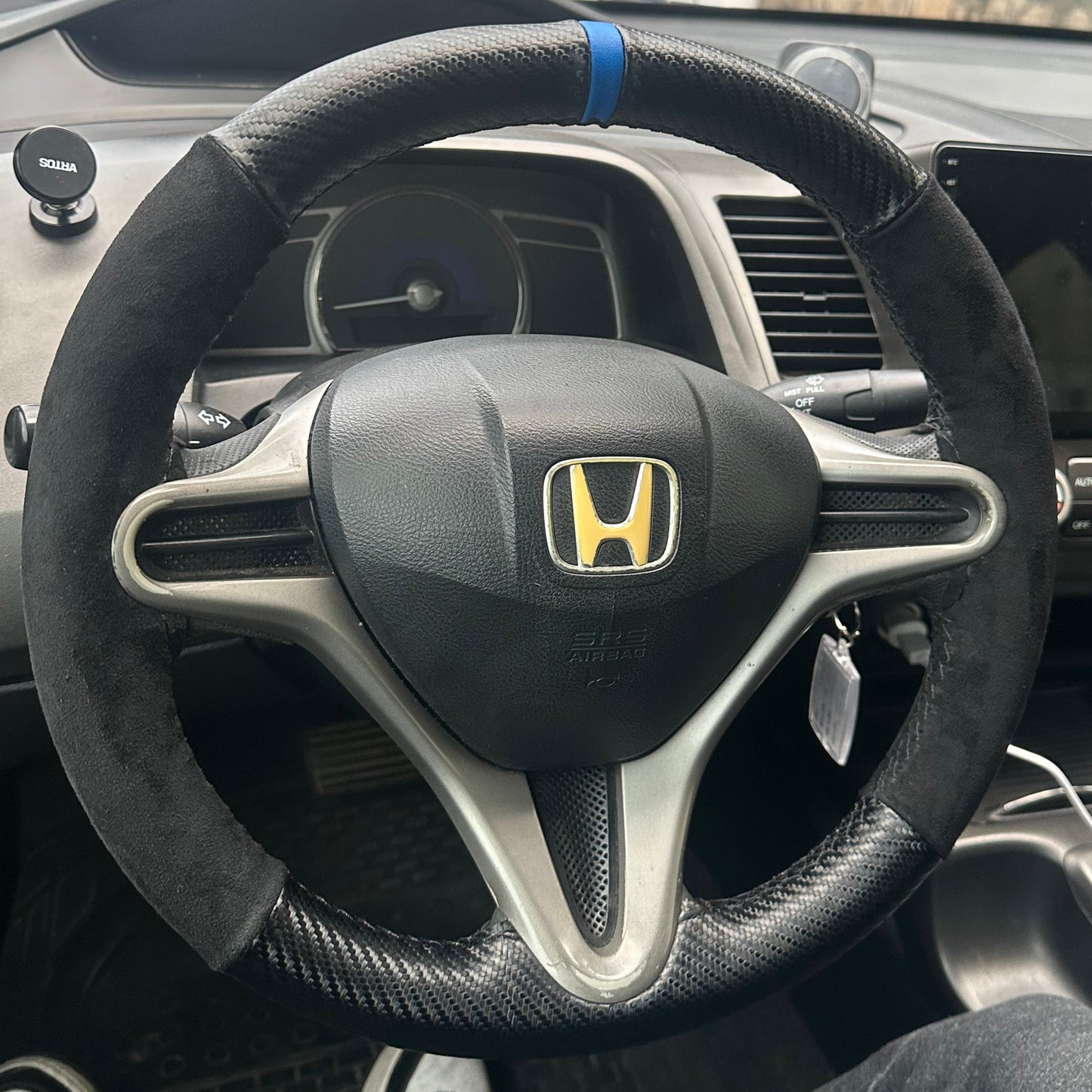 Carbon Alcantara