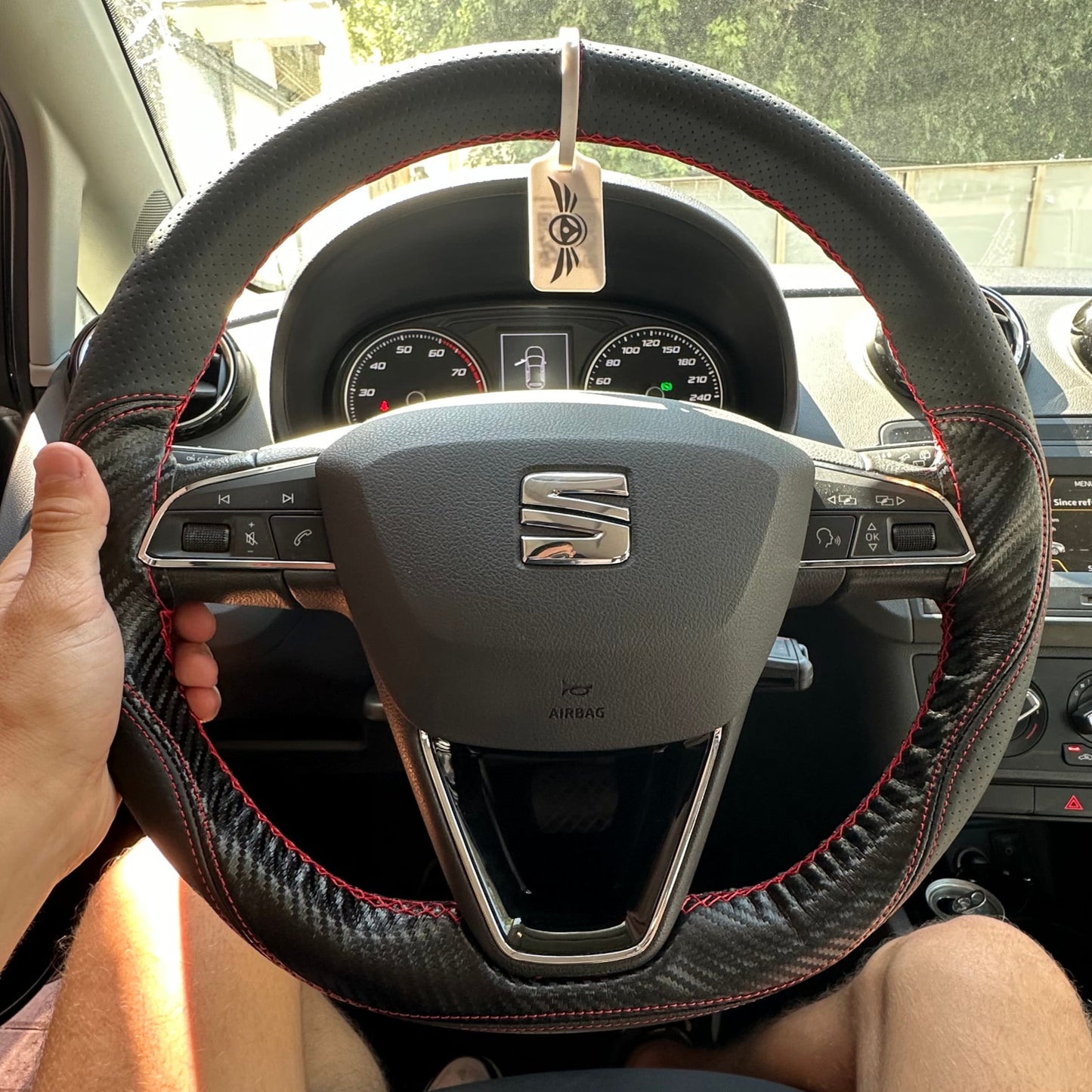 M Side Carbon
