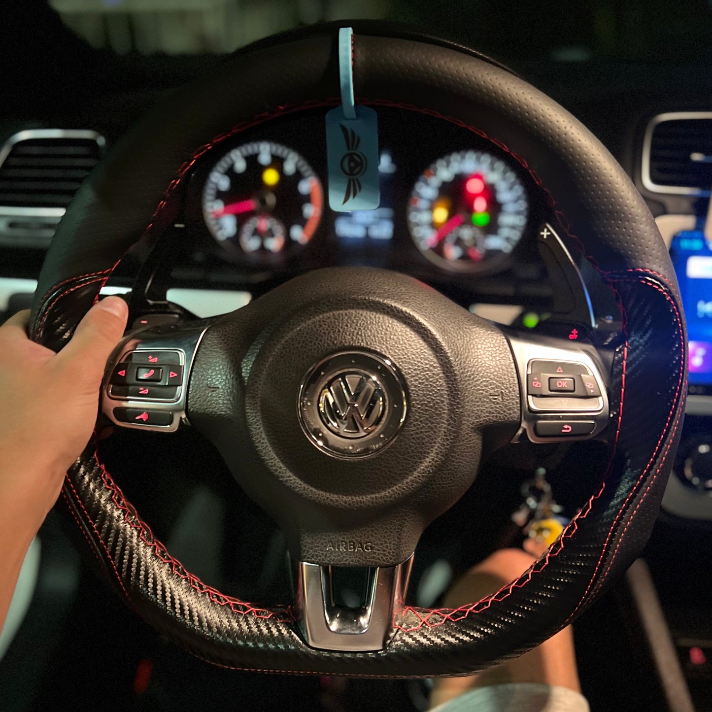 M Side Carbon