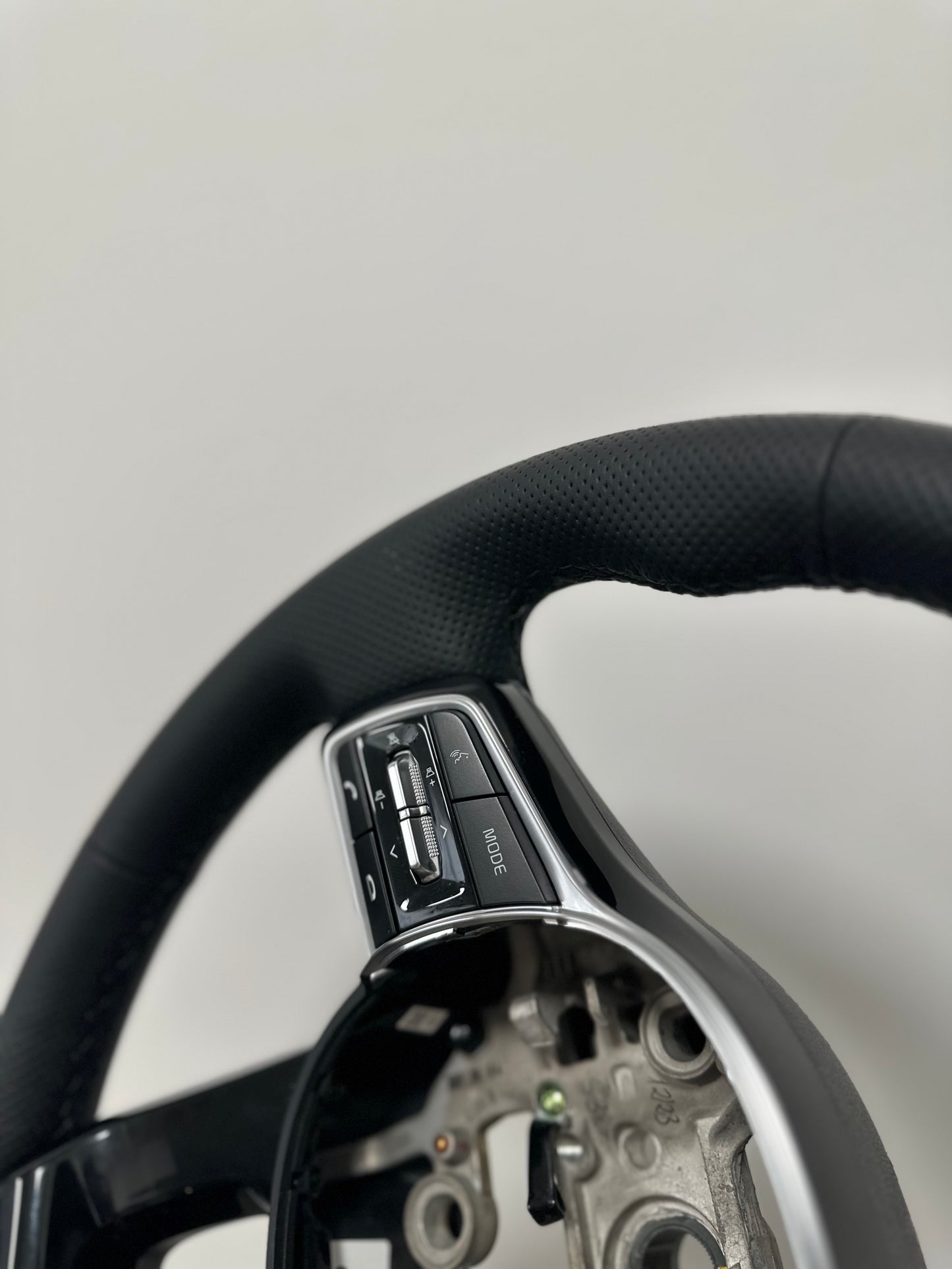 Kia - Carnival Sorento (2024-2025)